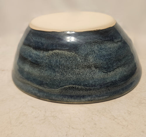 Medium wide bowl
