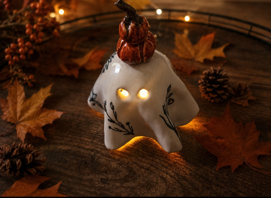 Botanical Tea Light Ghost – Double Pumpkin Crown